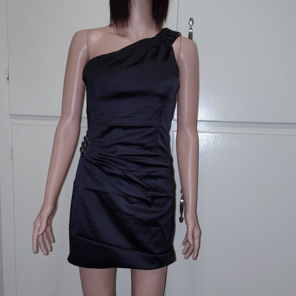 Rachael G One-Strap Satin Dress. Black Color. Size M - Picture 6 of 15
